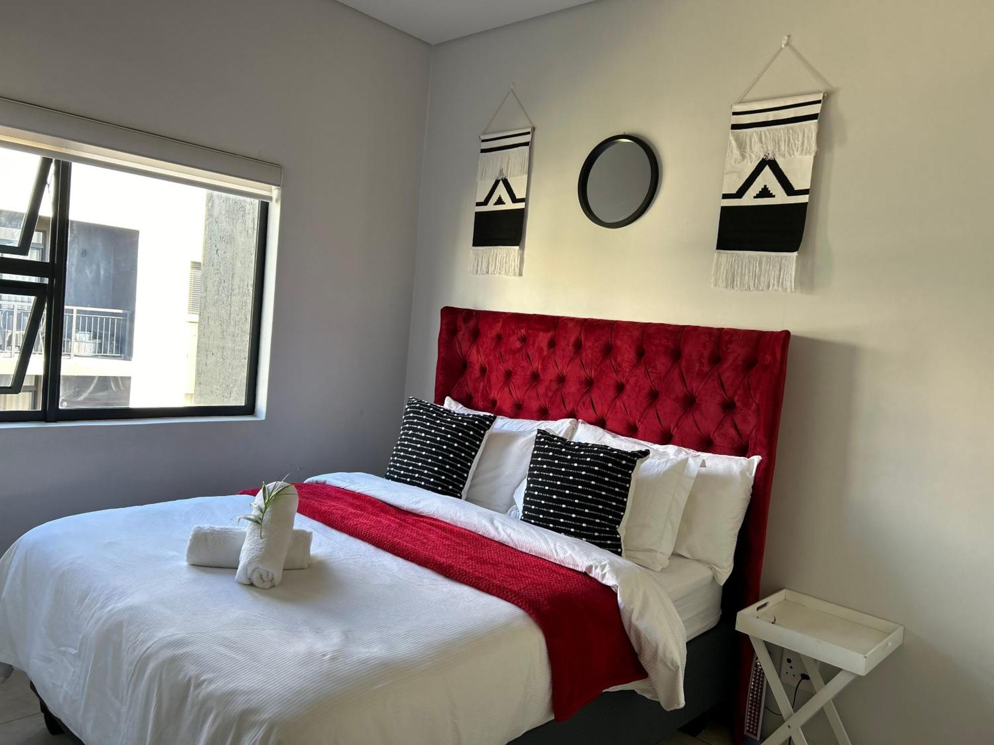 Apartment 736 At Groves *